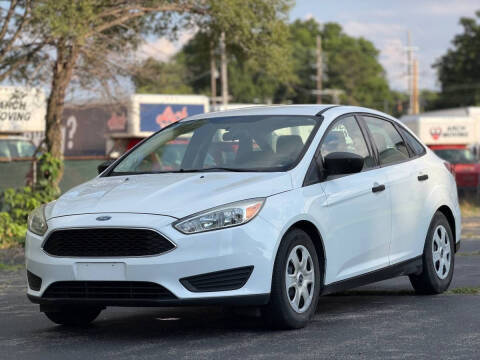 2017 Ford Focus S FWD photo