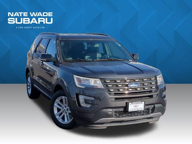 2017 Ford Explorer XLT FWD photo