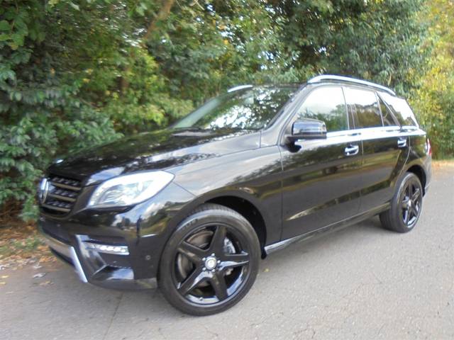 2015 Mercedes-Benz M-Class ML 400 AWD photo