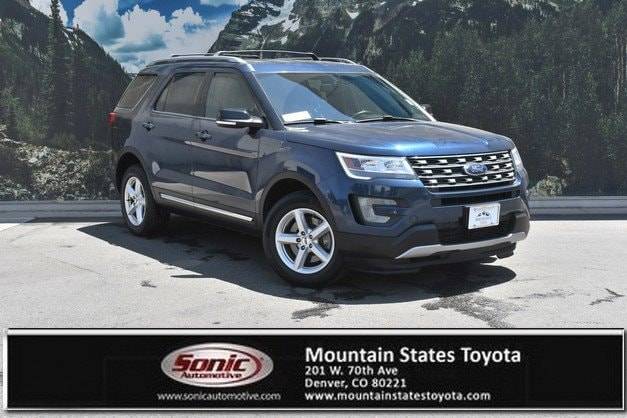 2017 Ford Explorer XLT 4WD photo