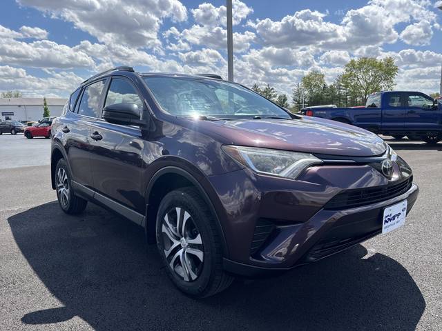 2017 Toyota RAV4 LE AWD photo