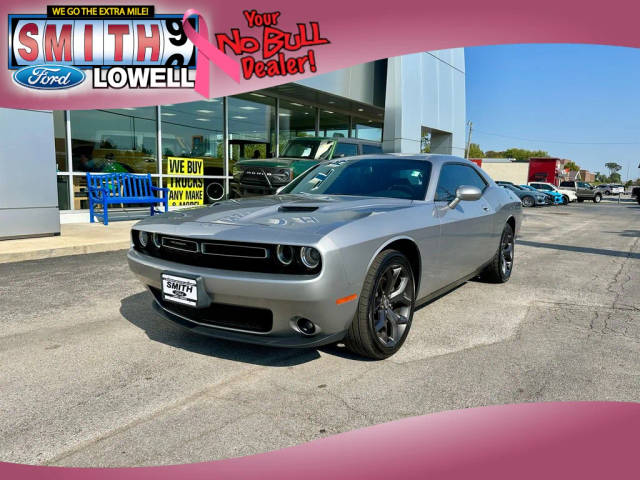 2018 Dodge Challenger SXT Plus RWD photo