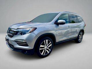 2017 Honda Pilot Elite AWD photo