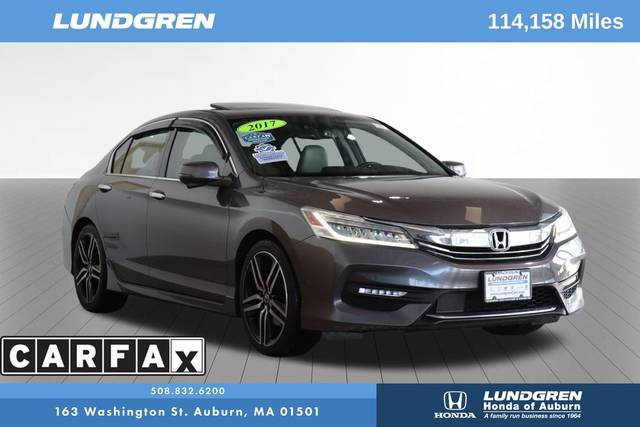 2017 Honda Accord Touring FWD photo