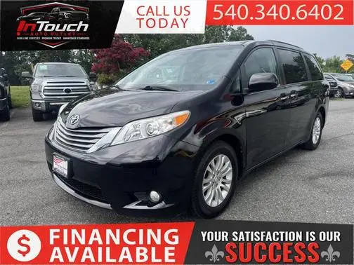 2017 Toyota Sienna XLE Premium FWD photo