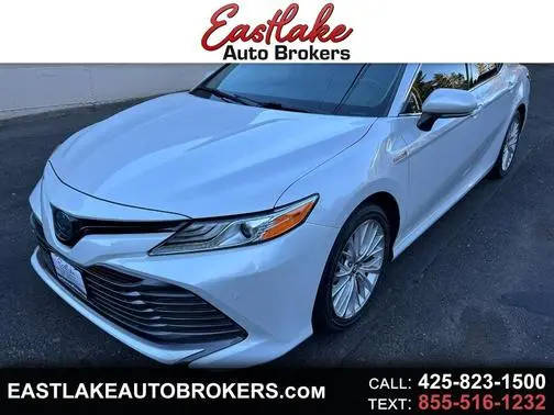 2018 Toyota Camry Hybrid XLE FWD photo