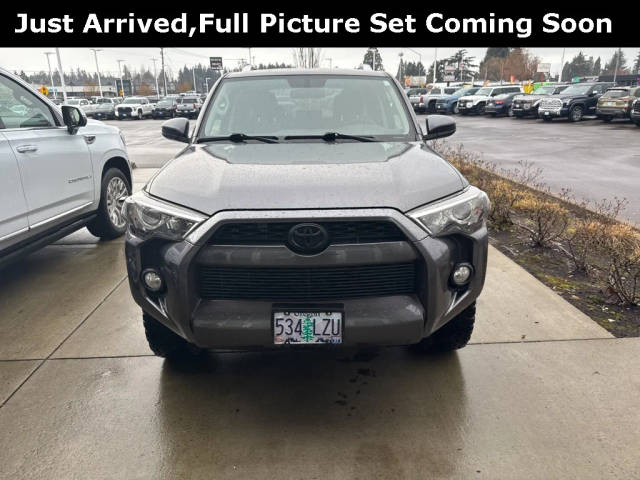 2018 Toyota 4Runner SR5 4WD photo