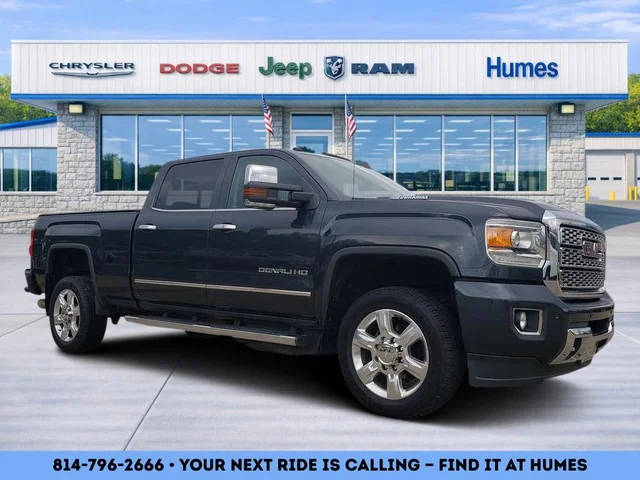 2018 GMC Sierra 2500HD Denali 4WD photo
