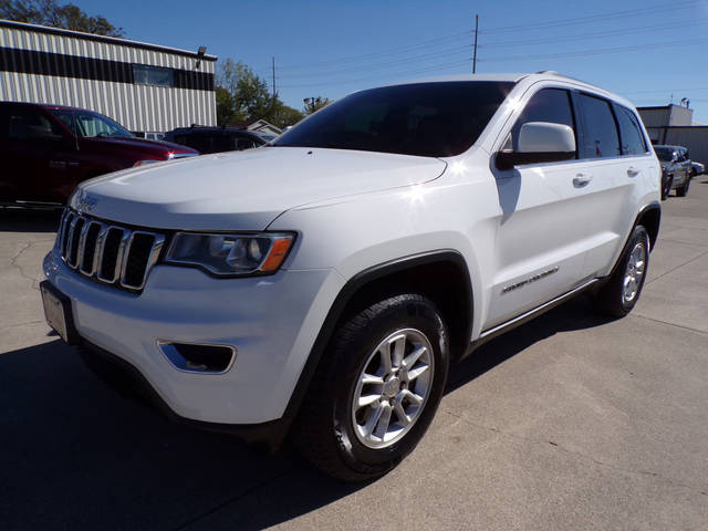 2018 Jeep Grand Cherokee Laredo E 4WD photo