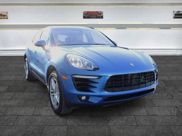 2016 Porsche Macan S AWD photo