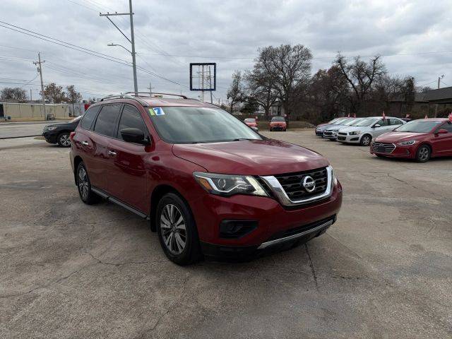 2017 Nissan Pathfinder S 4WD photo