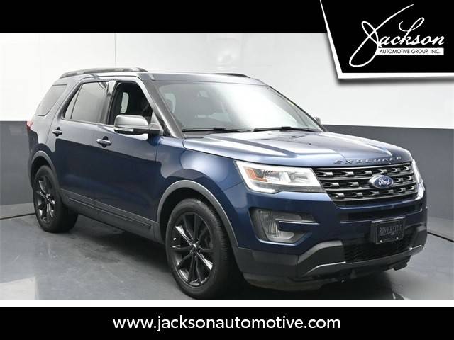 2017 Ford Explorer XLT FWD photo