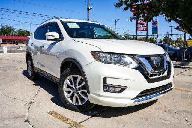 2017 Nissan Rogue SV AWD photo