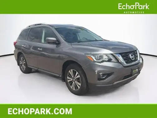 2017 Nissan Pathfinder SL 4WD photo