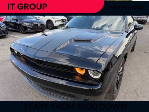 2018 Dodge Challenger SXT RWD photo