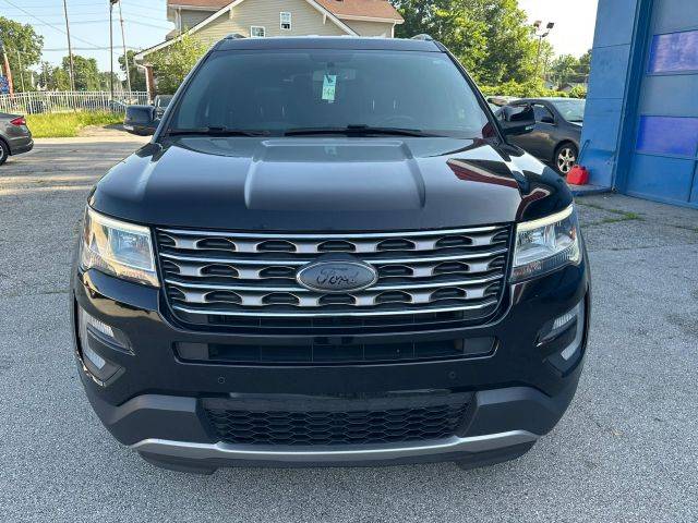 2017 Ford Explorer XLT FWD photo
