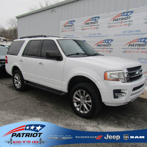 2017 Ford Expedition XLT 4WD photo