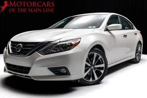 2017 Nissan Altima 2.5 SR FWD photo