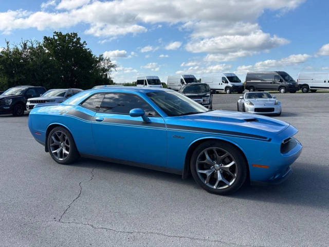 2015 Dodge Challenger R/T Plus RWD photo