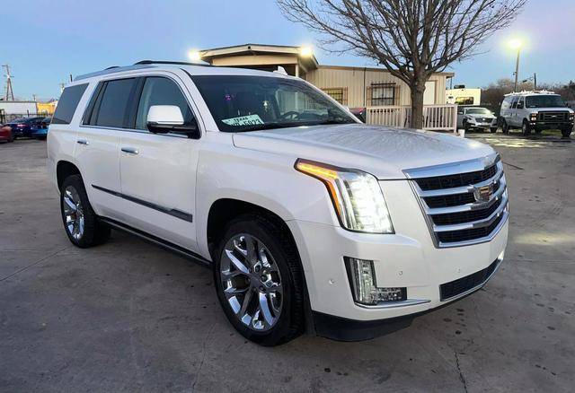 2018 Cadillac Escalade Premium Luxury 4WD photo