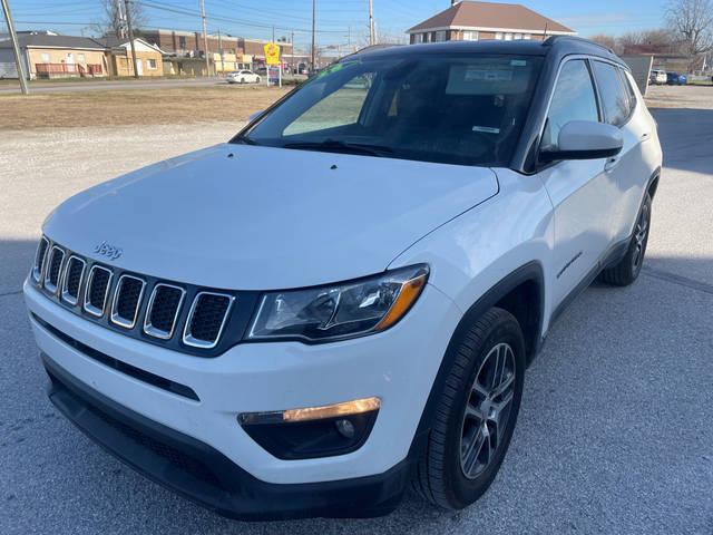 2018 Jeep Compass Latitude FWD photo