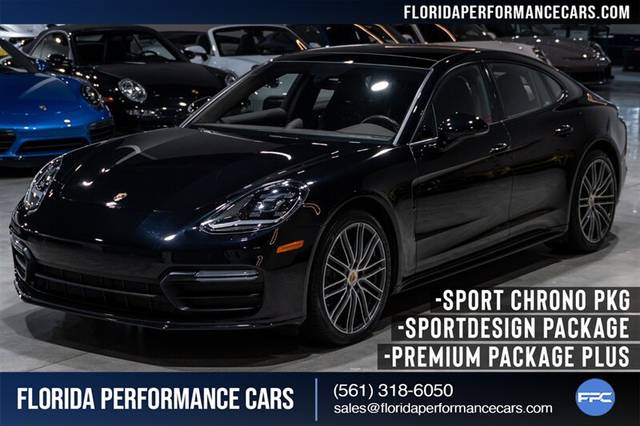 2018 Porsche Panamera RWD photo
