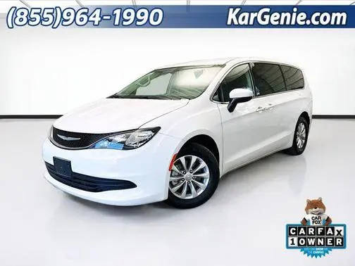 2018 Chrysler Pacifica Minivan LX FWD photo