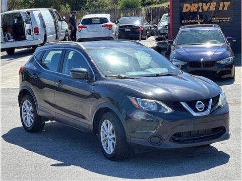 2017 Nissan Rogue Sport SV AWD photo