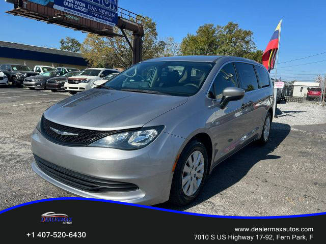 2018 Chrysler Pacifica Minivan L FWD photo