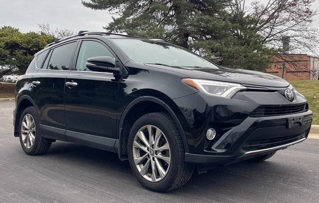 2017 Toyota RAV4 Limited AWD photo