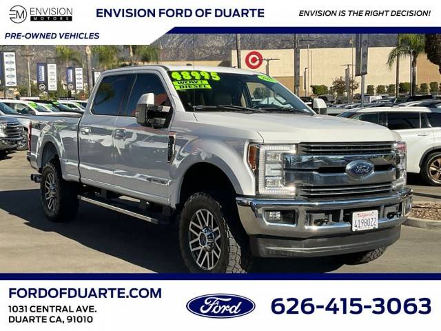 2017 Ford F-250 Super Duty Lariat 4WD photo