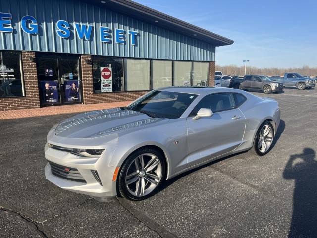 2017 Chevrolet Camaro 1LT RWD photo