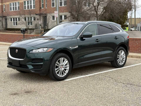 2018 Jaguar F-Pace 25t Prestige AWD photo