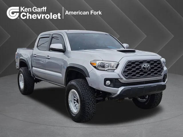 2017 Toyota Tacoma TRD Sport 4WD photo