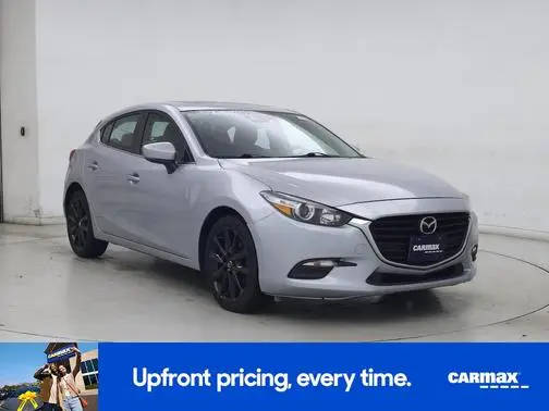 2018 Mazda 3 Touring FWD photo