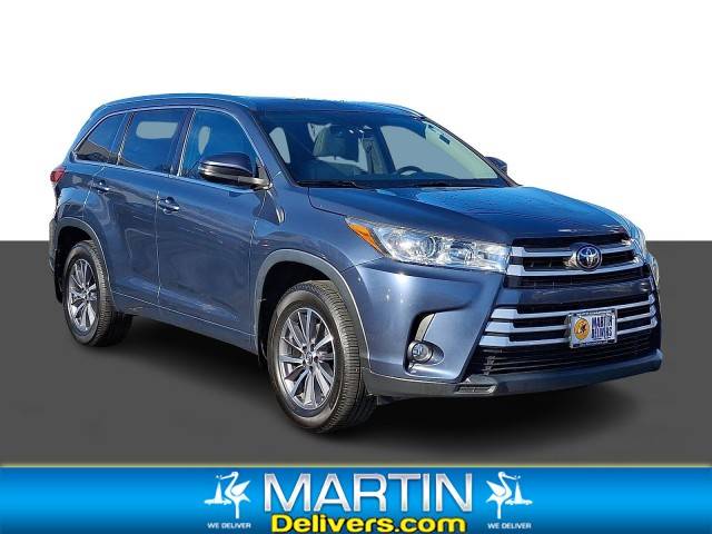 2017 Toyota Highlander XLE AWD photo