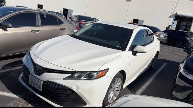 2018 Toyota Camry LE FWD photo