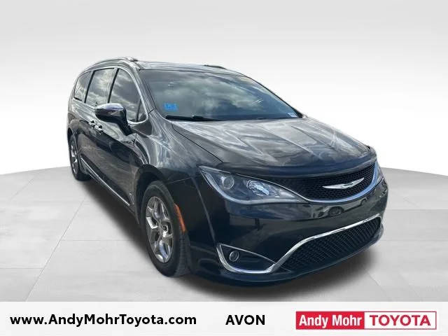 2018 Chrysler Pacifica Minivan Limited FWD photo