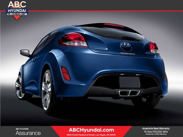 2017 Hyundai Veloster FWD photo