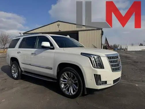 2018 Cadillac Escalade Luxury RWD photo