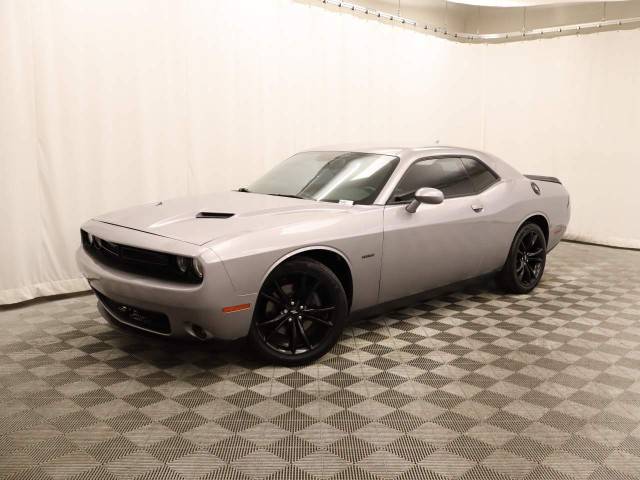 2018 Dodge Challenger R/T RWD photo