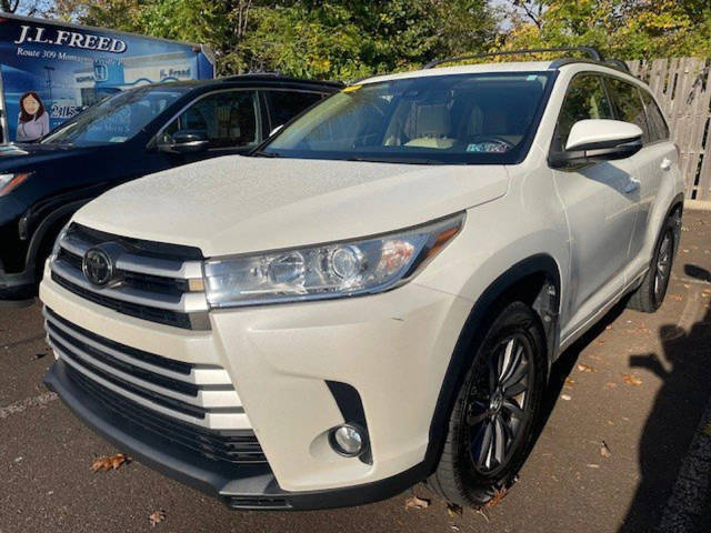 2017 Toyota Highlander XLE AWD photo