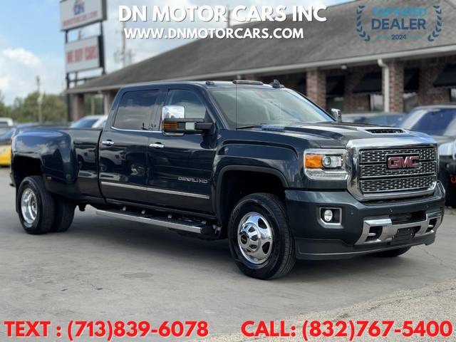 2018 GMC Sierra 3500HD Denali 4WD photo