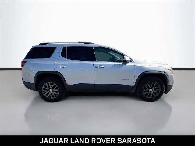 2017 GMC Acadia SLT FWD photo