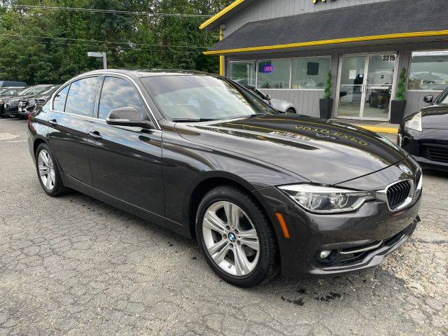 2017 BMW 3 Series 330i xDrive AWD photo