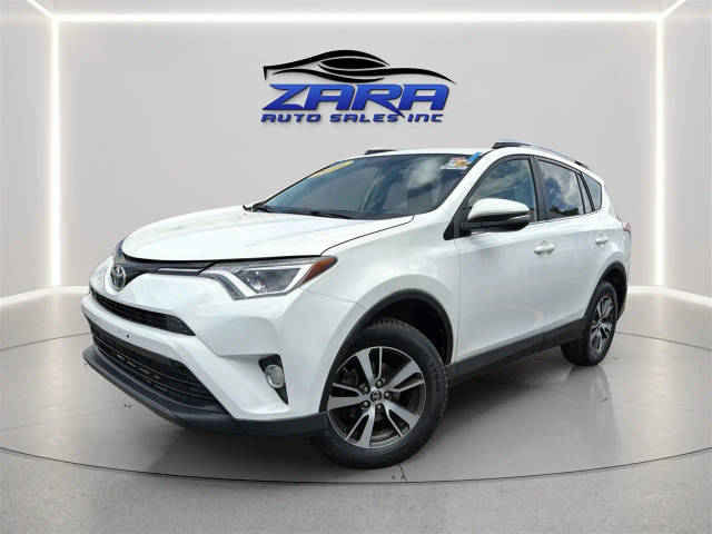 2016 Toyota RAV4 XLE AWD photo