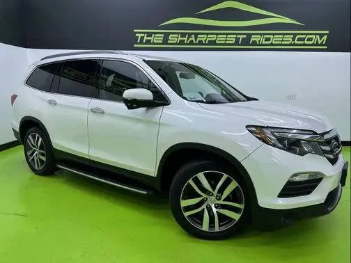 2017 Honda Pilot Touring AWD photo