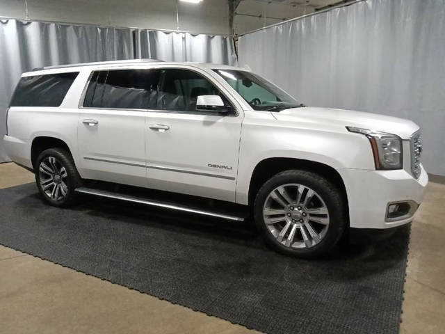 2018 GMC Yukon XL Denali 4WD photo