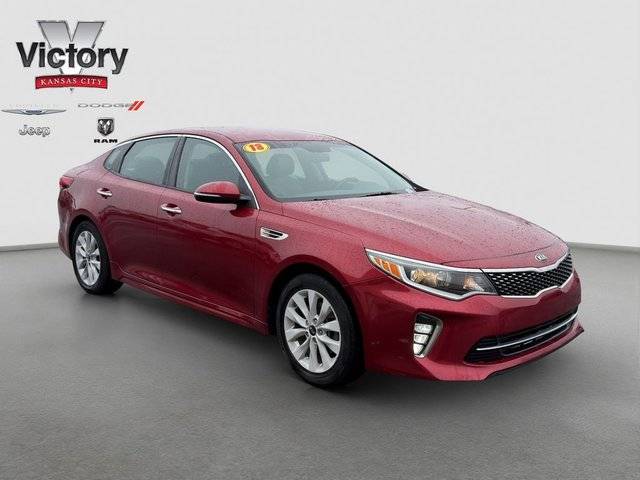2018 Kia Optima S FWD photo