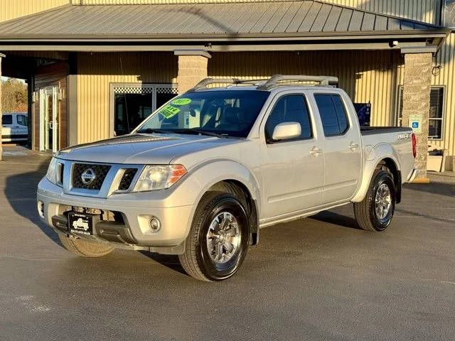 2017 Nissan Frontier PRO-4X 4WD photo